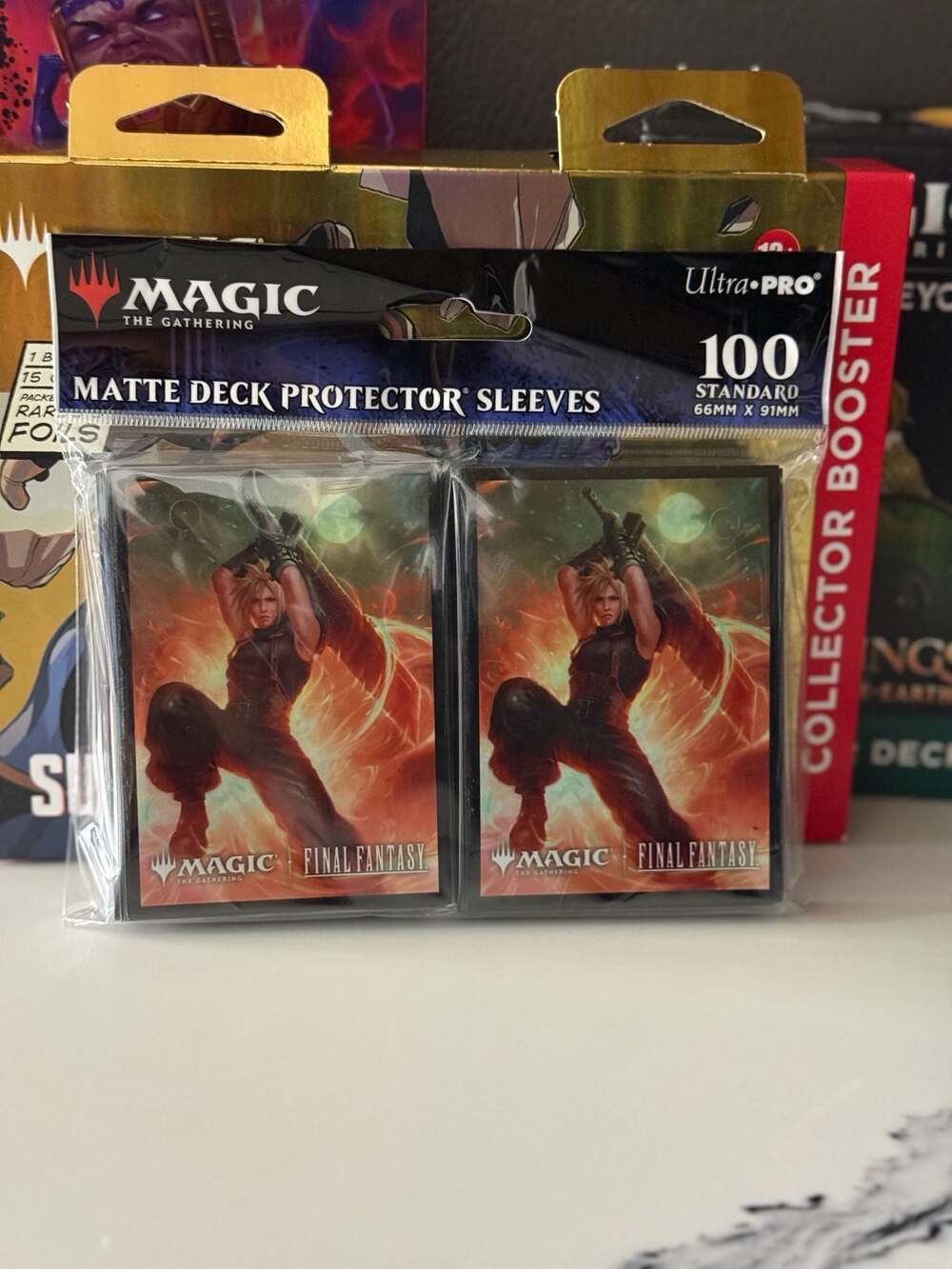 Ultra PRO Magic: The Gathering Final Fantasy Cloud, Ex-SOLDIER (Commander) 100ct